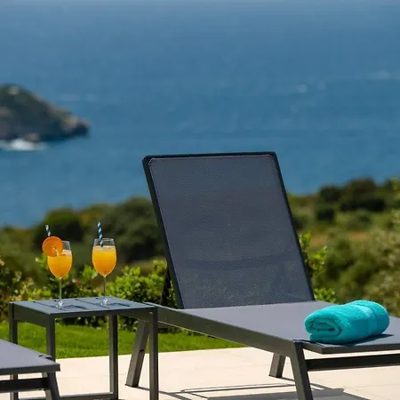 Charis - Zeus Blue Villas, Kefalonia Spartià